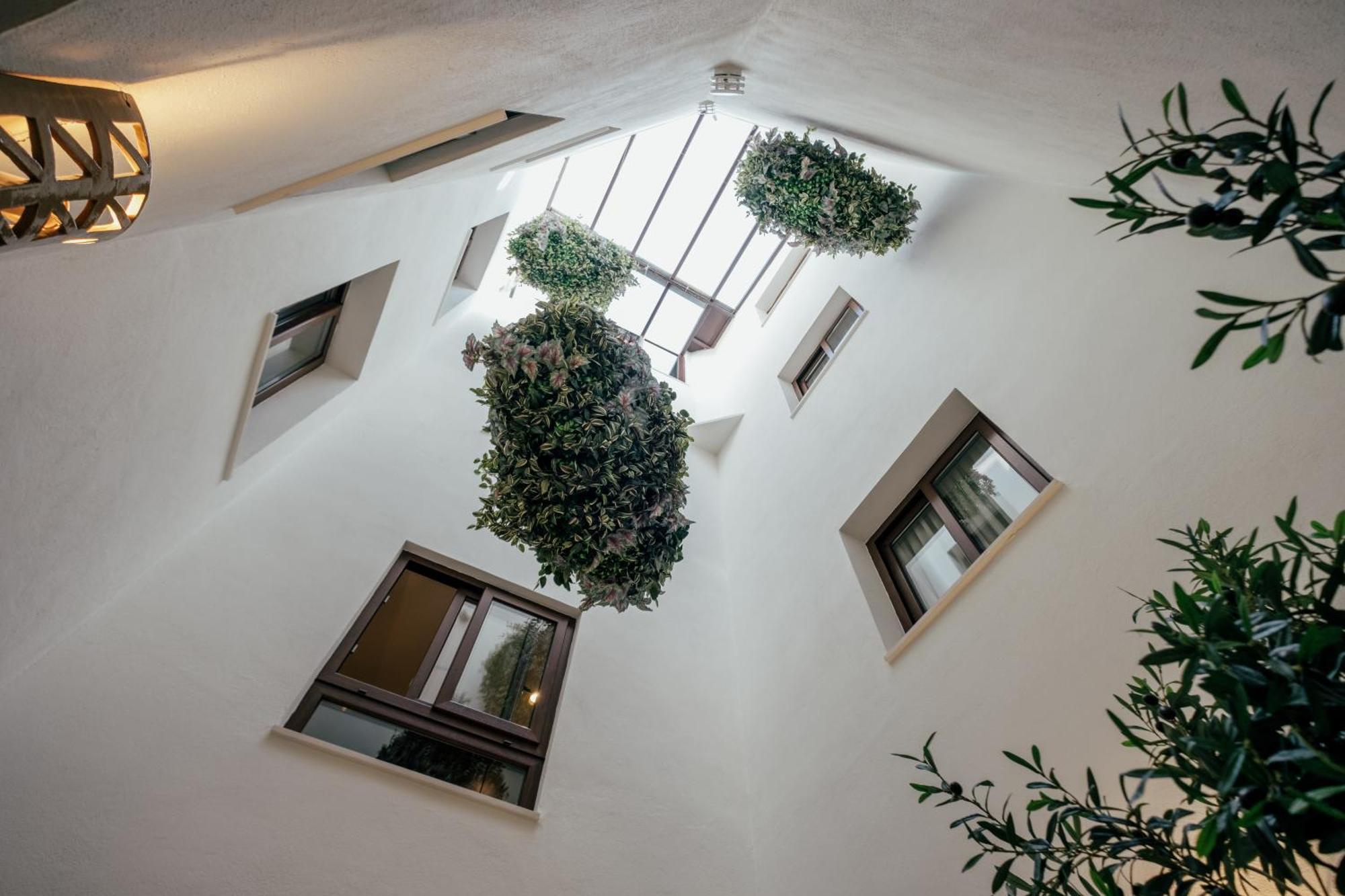Hotel Cetina Casa De Aguilar — Photos 1
